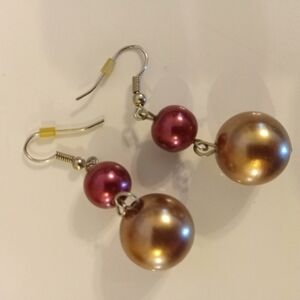 2pr. VINTAGE EARRINGS